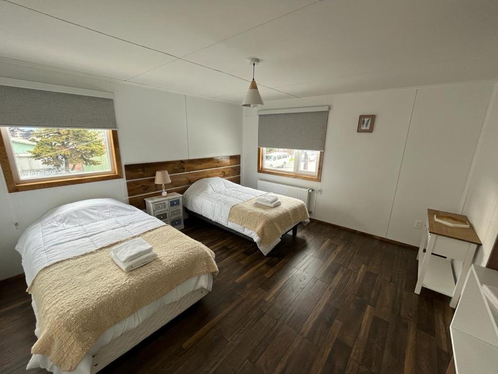 Terra Hostal Пуерто-Наталес Екстер'єр фото