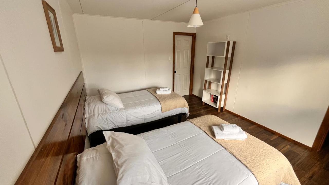 Terra Hostal Пуерто-Наталес Екстер'єр фото